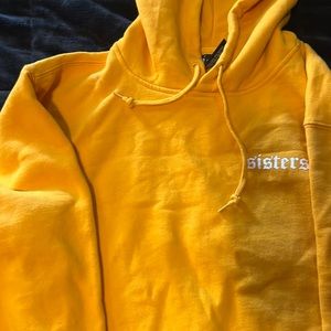 Sisters apparel